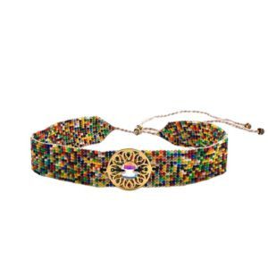 Collar de chaquira tejido HUICHOL con dije de pewter y cristal