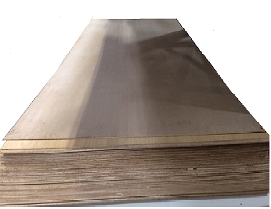 TRIPLAY MERANTI 4' X 8' X 1/8