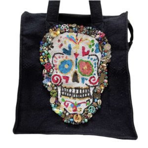 Bolsa Negra con Calavera bordada a mano
