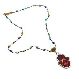 Collar con Hamsa de madera pintado a mano, hilo y cristal checo.