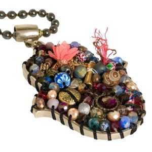 Collar largo Hamsa bordado a mano pieza única mexican boho