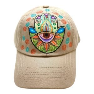 Gorra con HAMSA pintada a mano